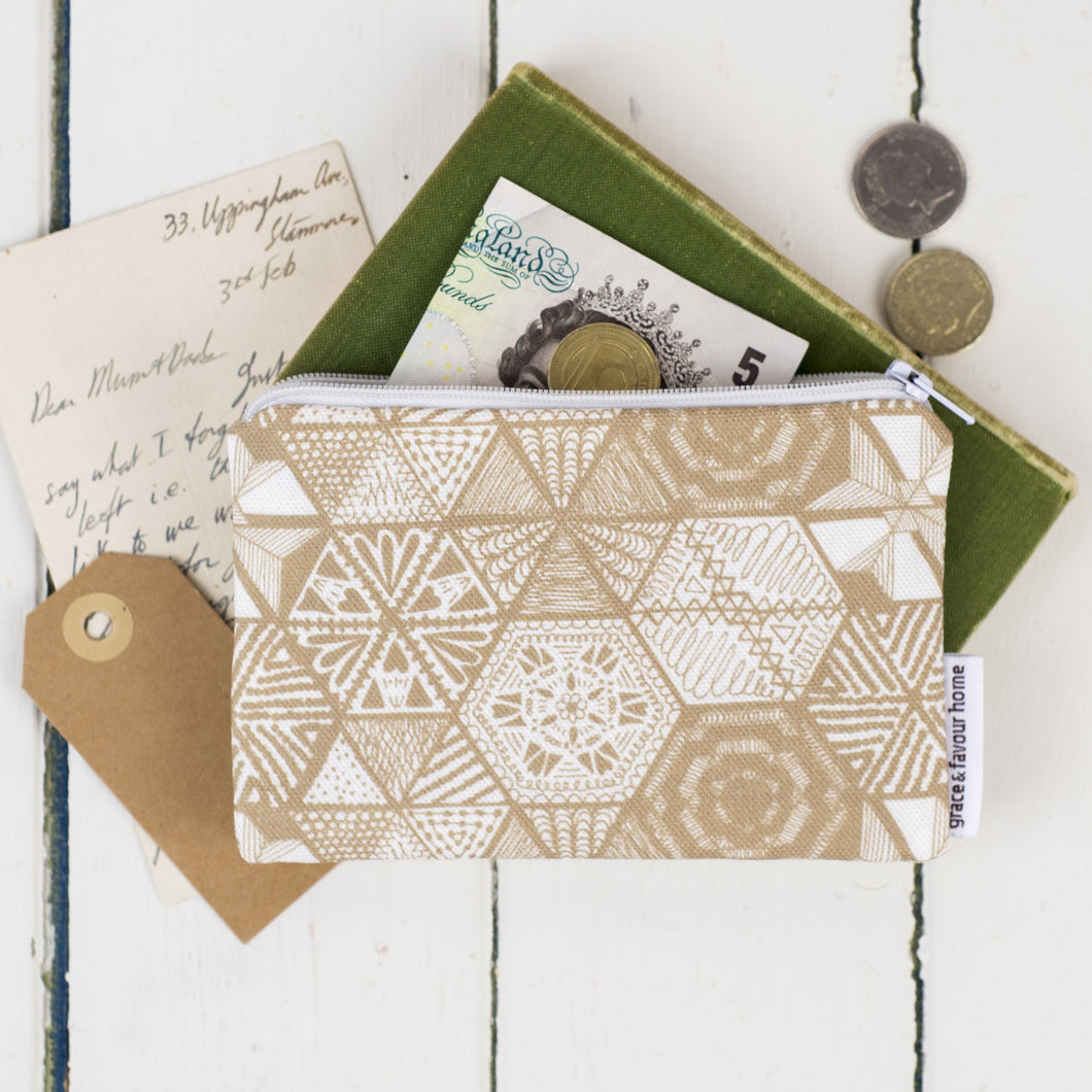 Hexie Doodle Taupe Purse